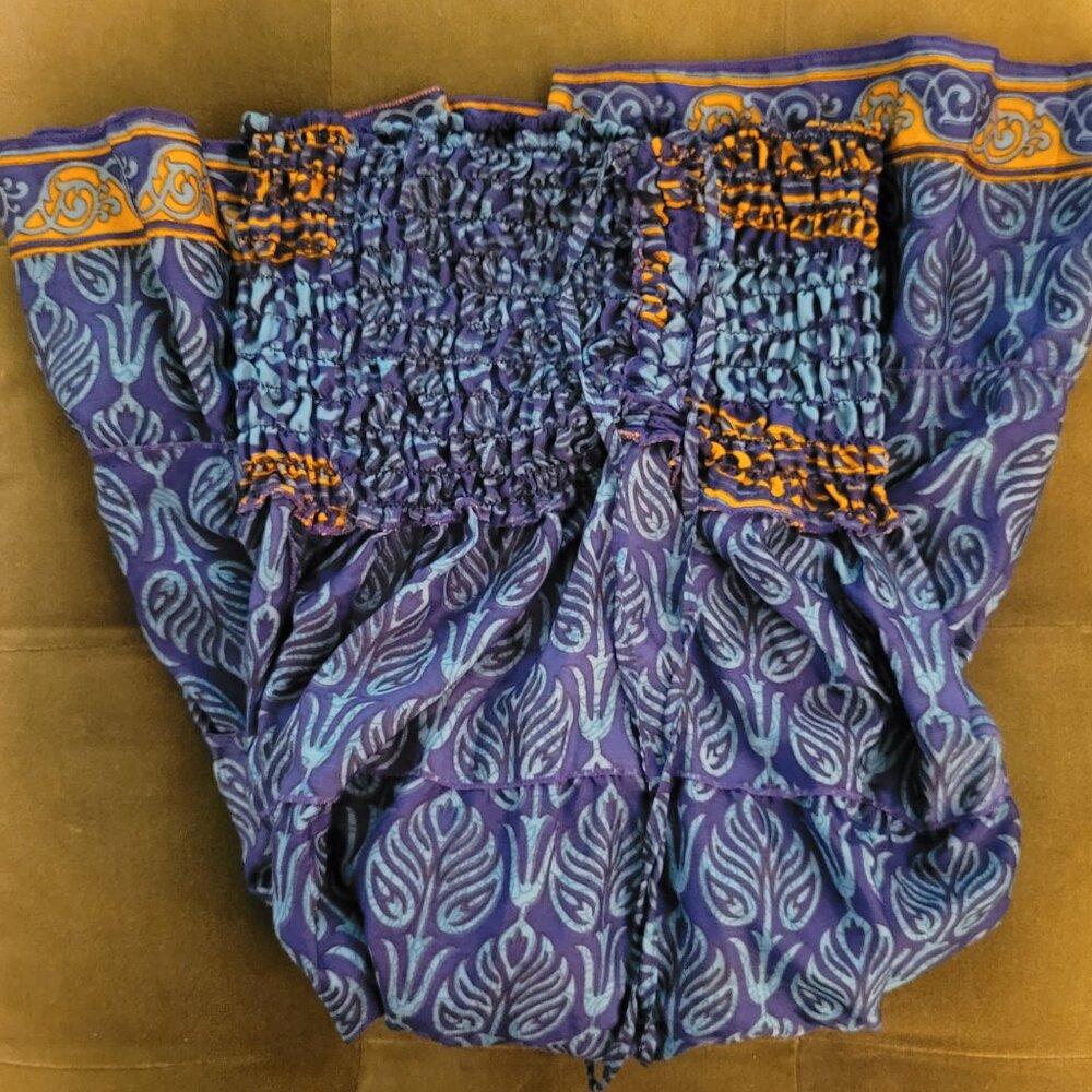 Beautiful Skirt with leaf pattern OS - Picture 2 of 8